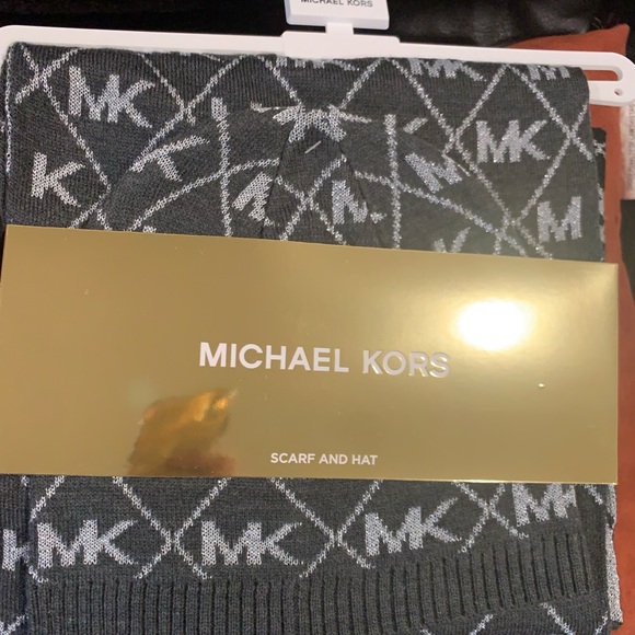 Holiday gifts michael kors Hat and scarf set $40 each - Picture 2 of 5